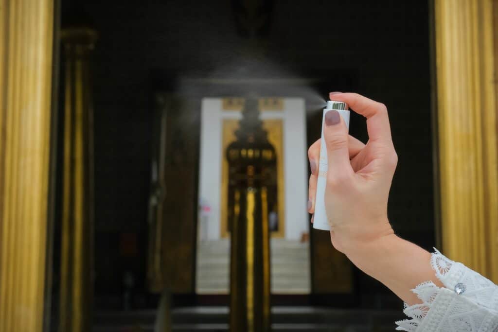 De-Dheva-miracle-scented-water